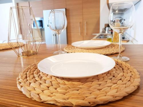 Design Central Apartment - image 7