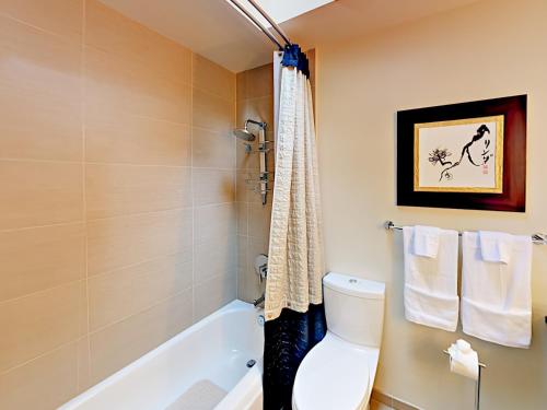 Forest Retreat Home Home - image 9