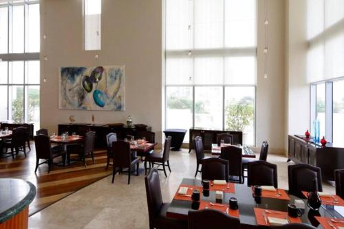 Marebvcs Unit - 1708B Condo