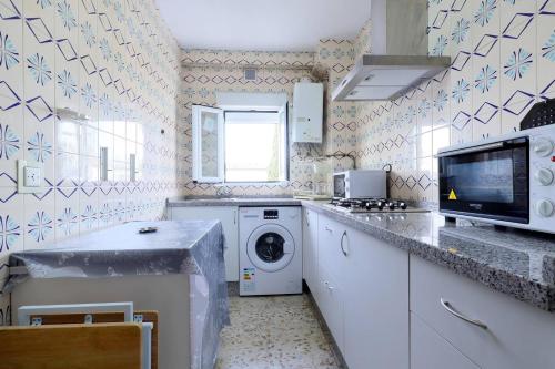 Regina Home -Parking Casco Historico, Cordoue (photo 5)