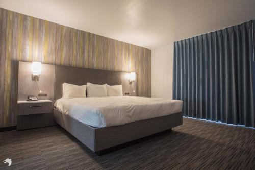 Vanllee Hotel in Covina, USA