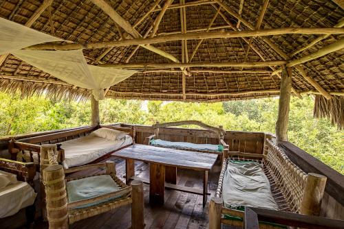 Mida Creek Eco Camp
