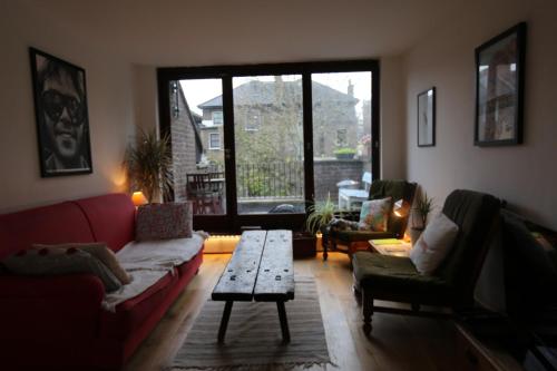 Trendy Notting Hill 1 Bedroom Apartment With Balcony, , London