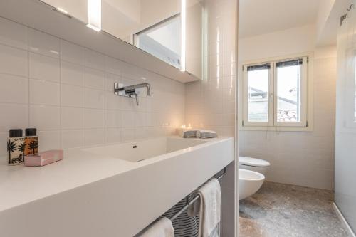 La Bricola Terrace Apartment - image 11