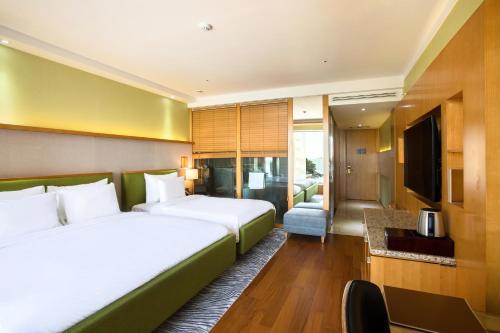 room detail thumbnail 1