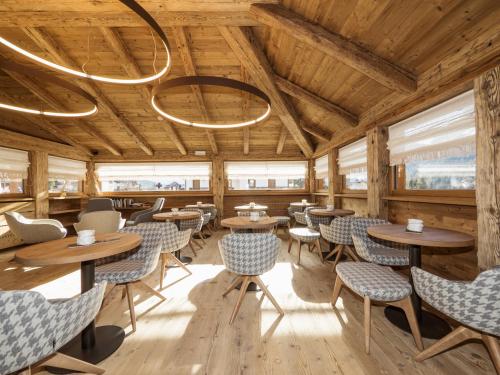 FIORI Dolomites Experience Hotel - image 10