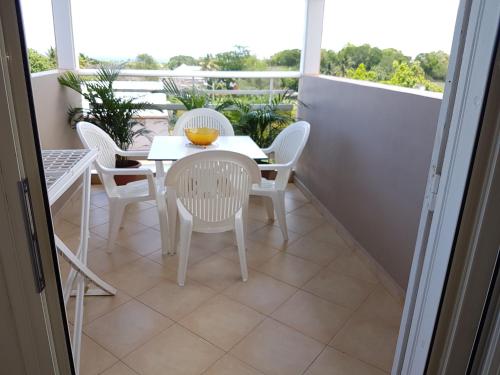Balcony/terrace, Chez Gerty Et Jocelyn in Le Moule