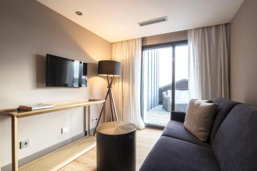 Zenit Lisboa - image 5