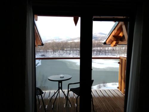 Deluxe Double Room with Jacuzzi, Balcony and Lake View