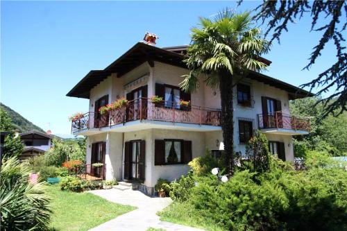  La casa del giardino, Pension in Brovello-Carpugnino