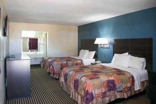 Countryside Inn - image 4