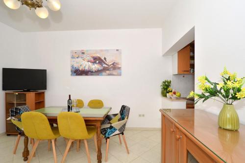 Apartments Mira - image 4