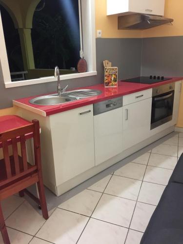 Kitchen, O Fil de l'Eau in Pointe-Noire