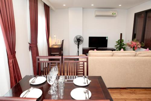 Monaco building one bedroom