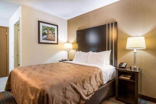 1 queen bed