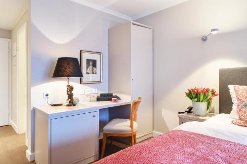 ホテル アドミラル