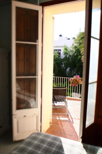 Double Room with Terrace image 8