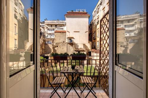 Janara, Naples