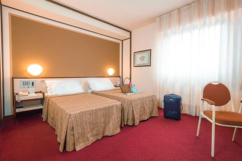 Astoria Palace Hotel - image 4