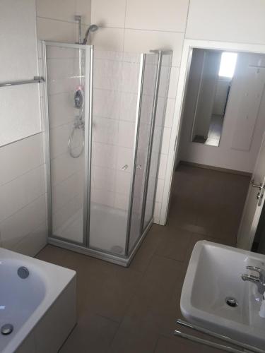 Bathroom, Mara in Bad Nauheim