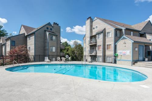 Smoky Mountains 2BR Condo