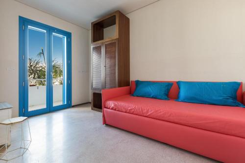 2 bedrooms, 3 beds