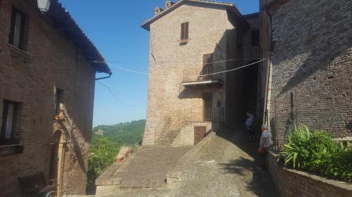  Casa Logrezzia, Pension in Sarnano bei Pintura di Bolognola