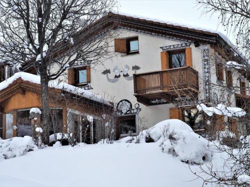 B&B Zernez - Chesa Sper l'Ovel Brail - Bed and Breakfast Zernez