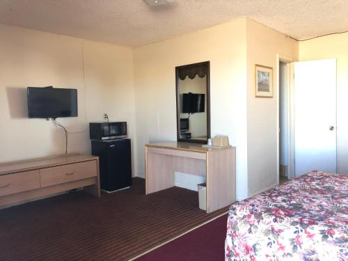 DELUXE INN MOTEL  in El Paso sentrum