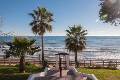 Gem by the beach Calahonda