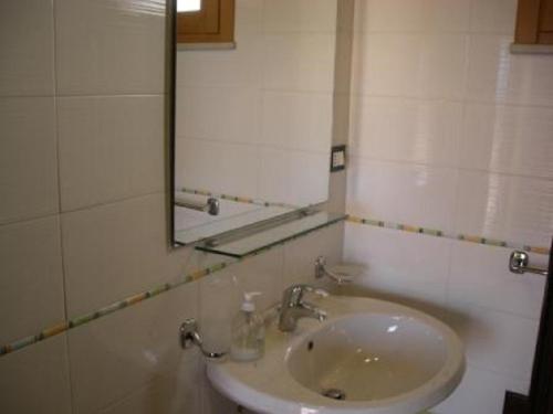 One-Bedroom Apartment with Terrace image 9