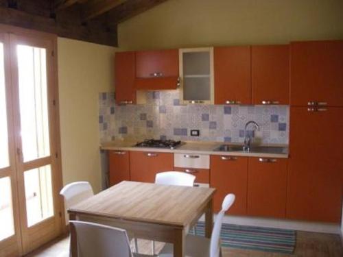 Large One-Bedroom Apartment with Terrace image 2