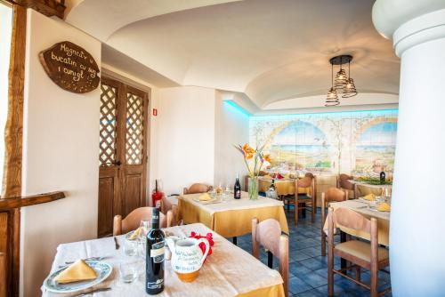 Hotel La Capannina - image 11