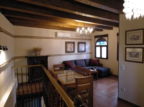 Apartamentos La Casa Del Grial - image 4
