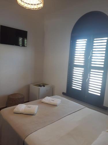Double Room image 6