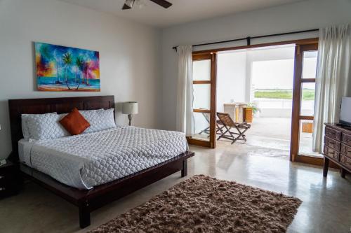 Brahma Blue Resort — Photo 2