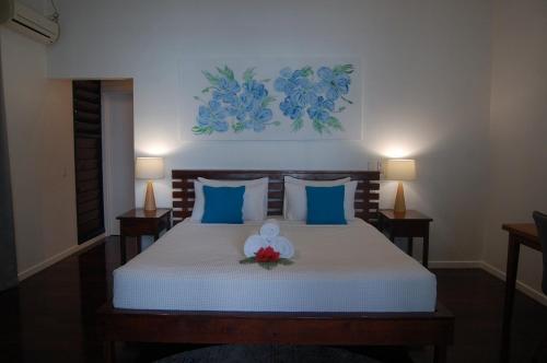 Barrier Beach Resort Barrier Beach Resort is a popular choice amongst travelers in Luganville, whether exploring or just passing through. The property offers guests a range of services and amenities designed to provide co