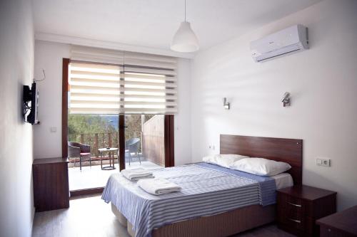 Triple Room with Sea View