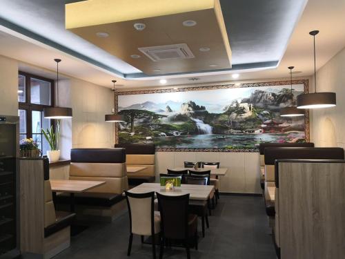 Sun-House Pension - ParkingFree Limited spaces- in Prague 09