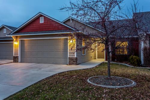 Gray Cloud Townhomes