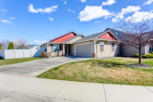 Gray Cloud Townhomes