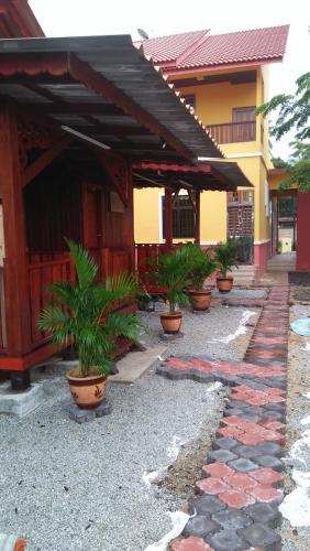 Chalet Kb Wakaf Kayu – Kota Bharu, PA