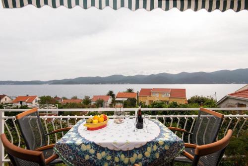 Apartments by the sea Viganj, Peljesac - 16259