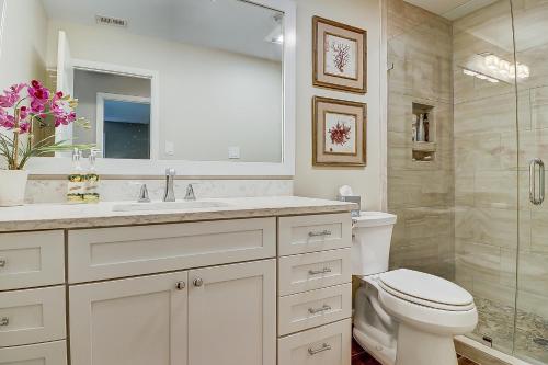 Alexander Beach House - image 6