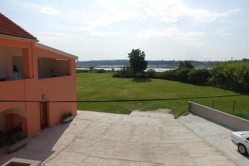 Apartments Leon Nin - image 6