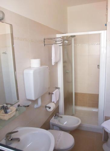 Hotel Ornella - image 5