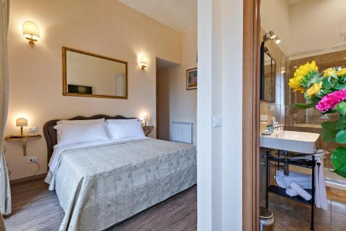 Vatican Domus Luxury Rooms - image 9