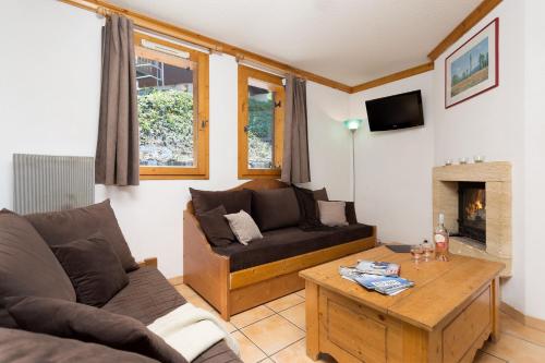 Madame Vacances Les Chalets du Praz - image 2