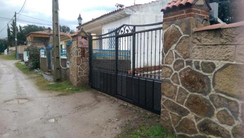 Chalet Rural en Navaluenga Chalet Rural en Navaluenga