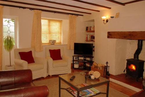 Hillocks Cottage, Kniveton in Hognaston
